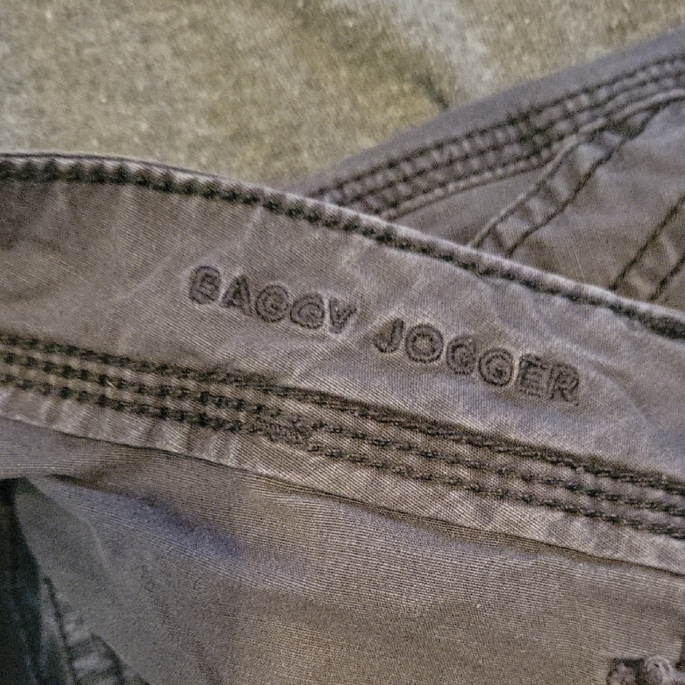 American Eagle Outfitters Women's Charcoal Ankle Jogger Pants - Picture 2 of 7